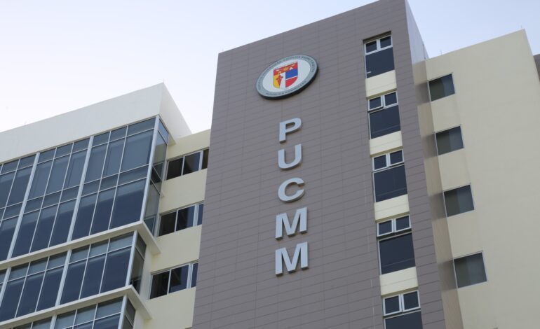 Dependencia de ChatGPT afecta el pensamiento crítico en universitarios y aumenta la procrastinación