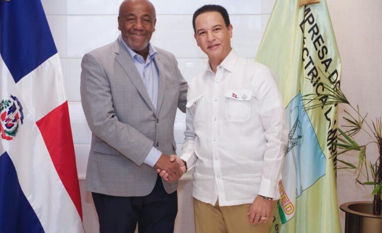 ETED y Antonio Almonte abordan avances del sistema eléctrico nacional