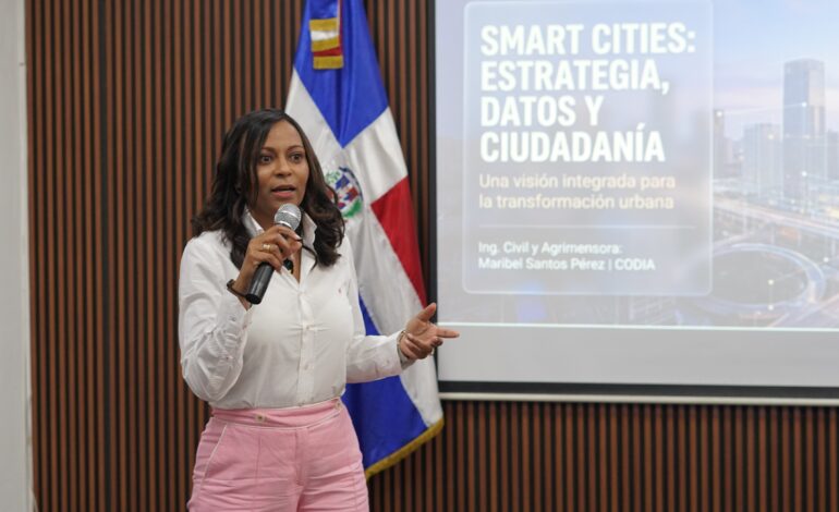 Maribel Santos propone proyectos piloto de ciudades inteligentes en RD