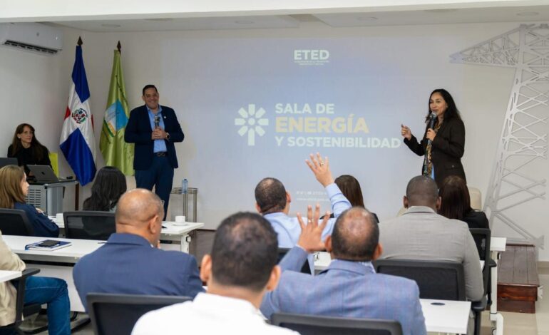 ETED posiciona los centros de datos como infraestructura crítica para la transición energética dominicana en su Sala de Energía y Sostenibilidad