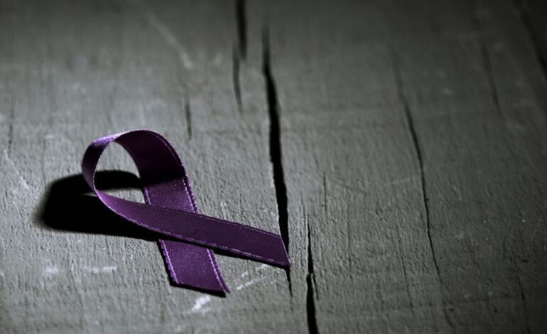 Cuando una mujer muere, toda la sociedad pierde